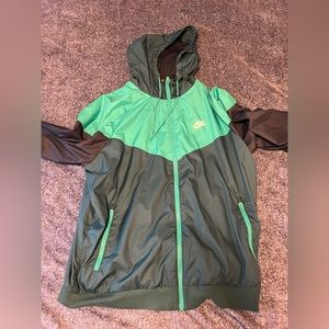 Men’s Nike Windbreaker